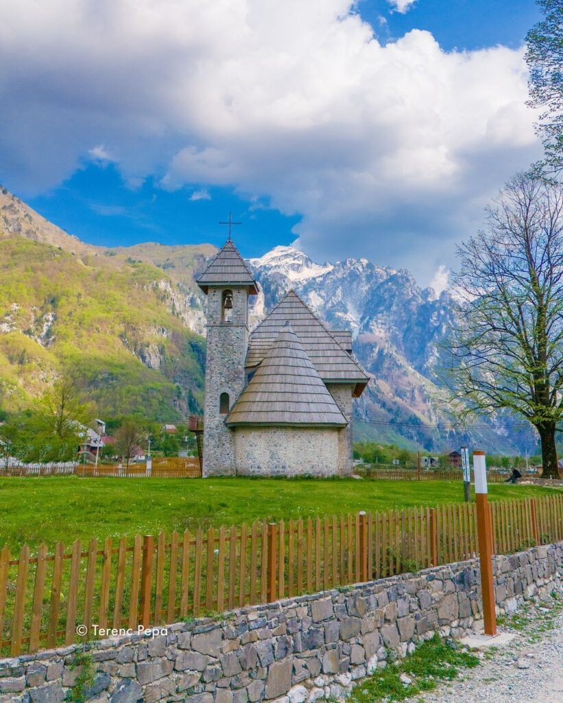 lock tower theth albania