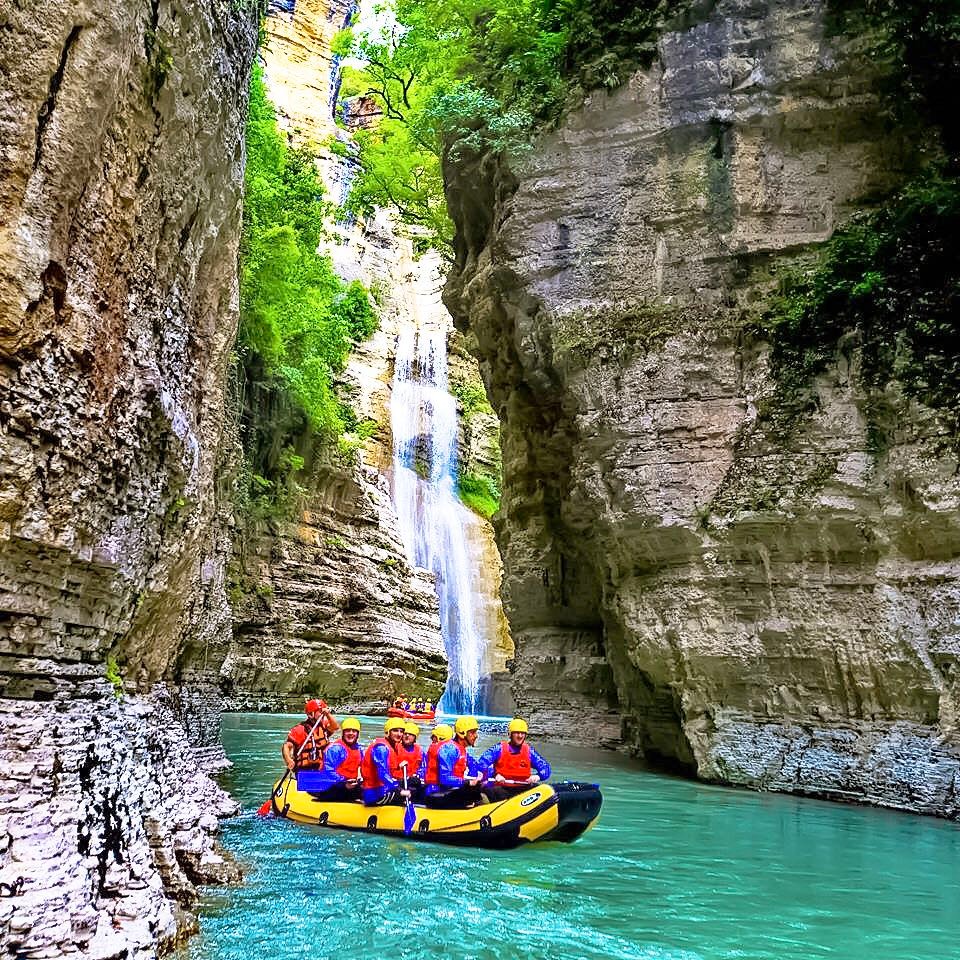 rafting in osumi canyons albania